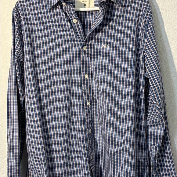 Abercrombie and Fitch men’s button down - Picture 2 of 9